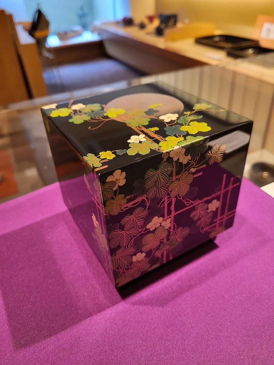 Zohiko Lacquer Shop · 10